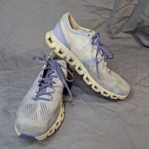 On Running QC On Cloud White and Purple Athletic Running Shoes Sneakers Wmn 7.5